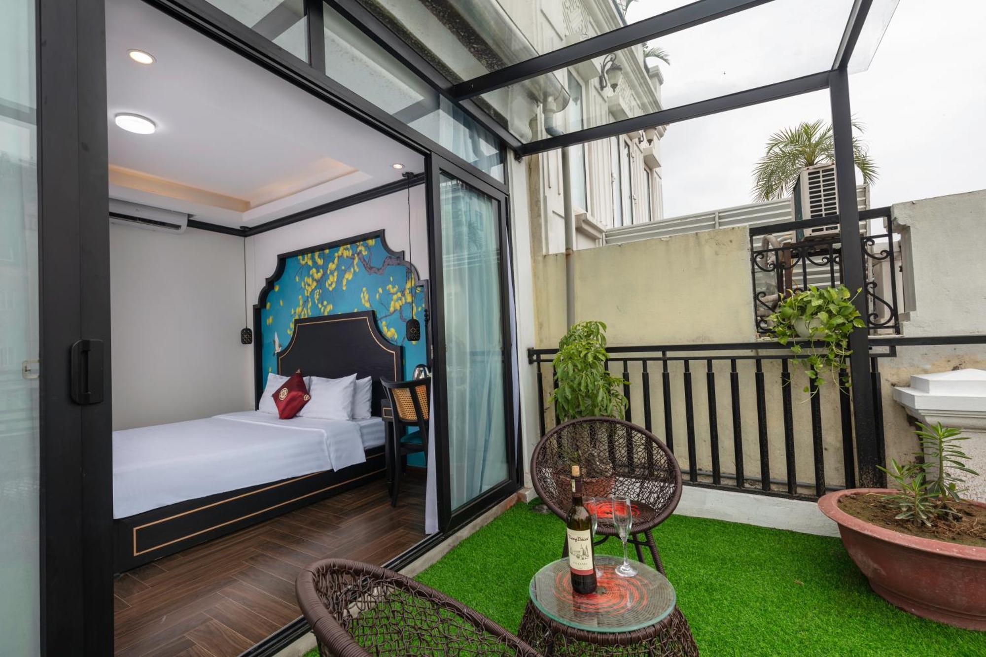 Queen Light Hotel Hanoi Exteriör bild